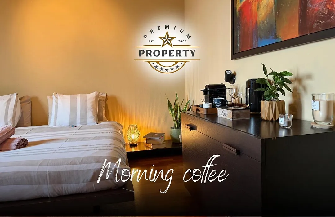 Suite Room With Private Pool Area, Near Como Lake, Private Parking-1